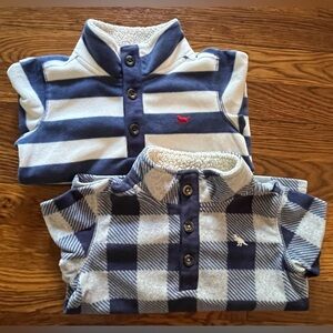Carter’s Blue Plaid/Striped Button Fleece Sweaters Lot of 2 Boys Size 2T EUC